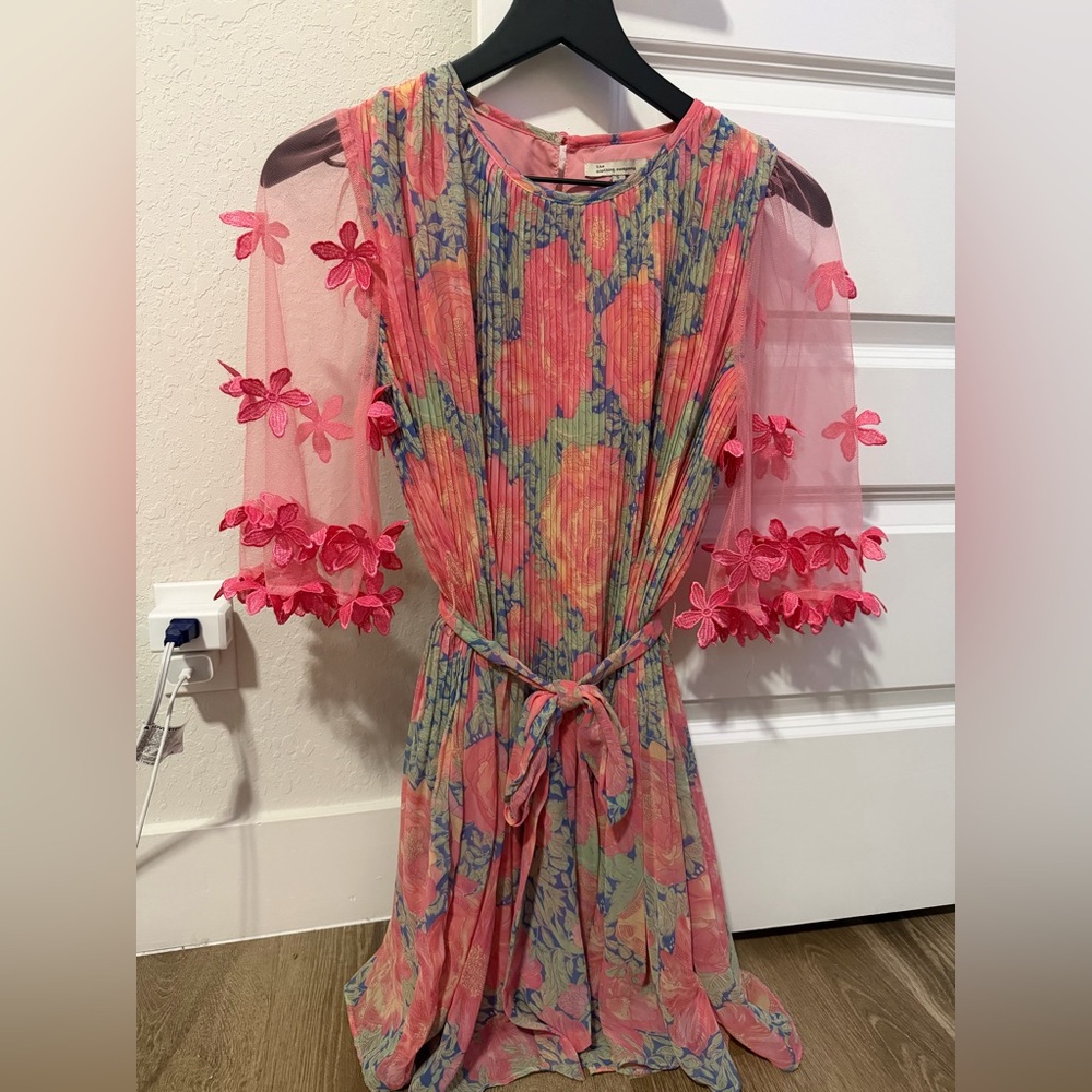 Boutique Pink and Green Pleated Dress - Picture 2 of 4